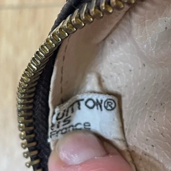 Vintage Louis Vuitton Brown Monogram Clutch Bag: Read Description - Picture 12 of 17